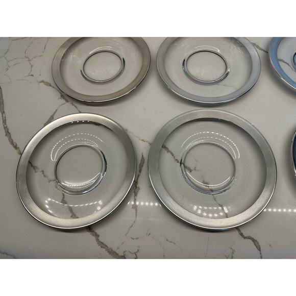 Dorothy Thorpe-style Saucer Plates | 6.5 in | Set of 8 - Picture 5 of 5